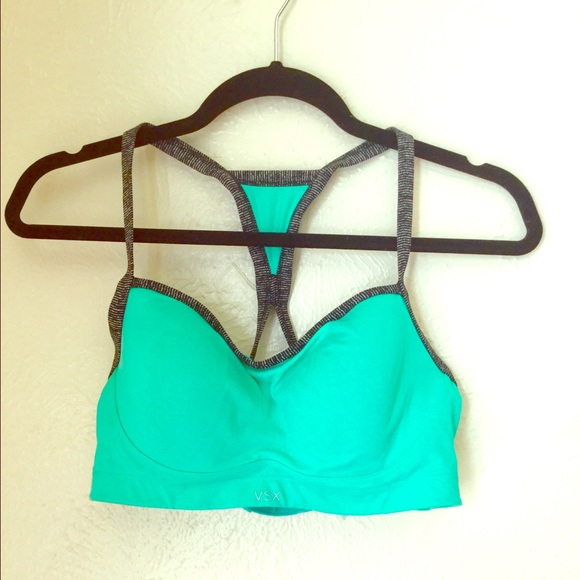 **SOLD** Victoria's Secret VSX Sports Bra 34D