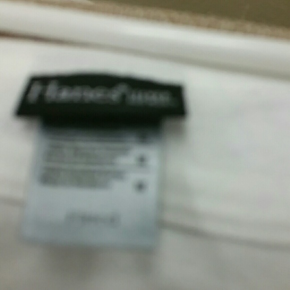 T-Shirt - Picture 3 of 4