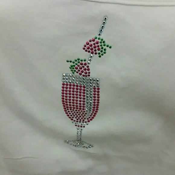 T-Shirt NWOT - Picture 2 of 4