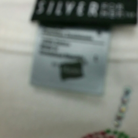 T-Shirt NWOT - Picture 3 of 4