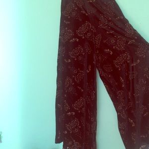 SUPER FLOWY velvet bell bottoms!