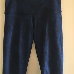 Lululemon Roll Down Capri Size 8.