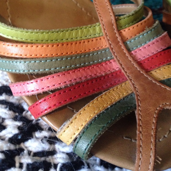 Carlos Santana multi-colored leather heel. Size 10 - Picture 2 of 4