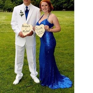 Royal blue sparkly prom dress!
