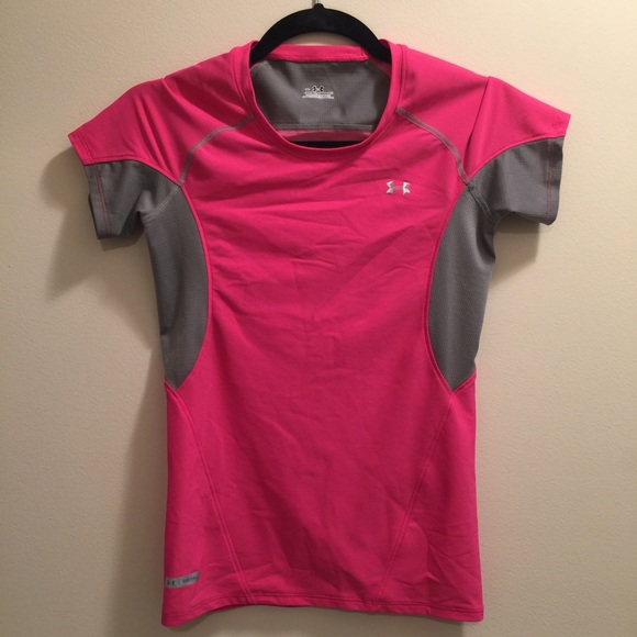 Under Armour Shirt - Picture 2 of 3