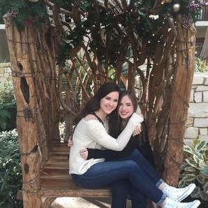 Meet your Posher, Juliana