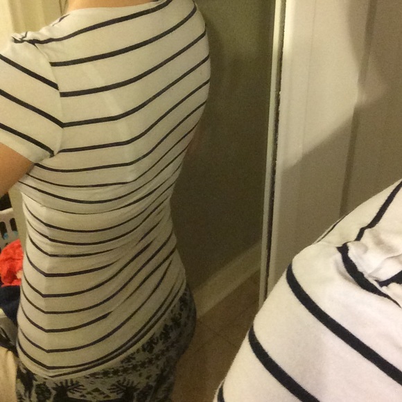Black and white stripe H&M t shirt