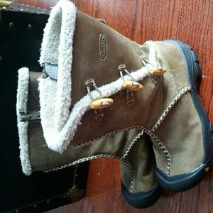 Keen winter boots