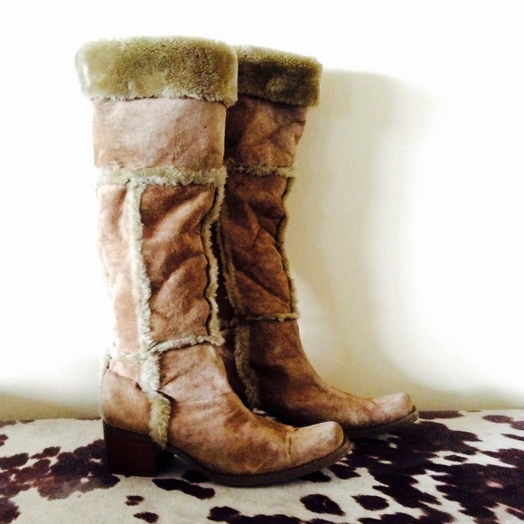 VINTAGE 1970's suede and shearling boot!