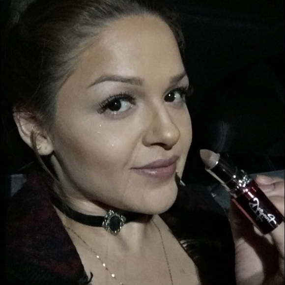 Meet your Posher, Destiny - Picture 3 of 6