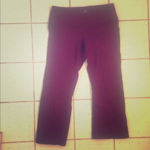 Athleta Capri Tights