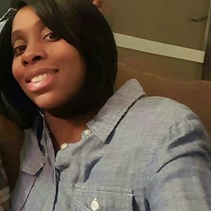 Meet your Posher, Latoya