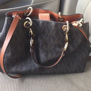 Michael Kors satchel hand bag