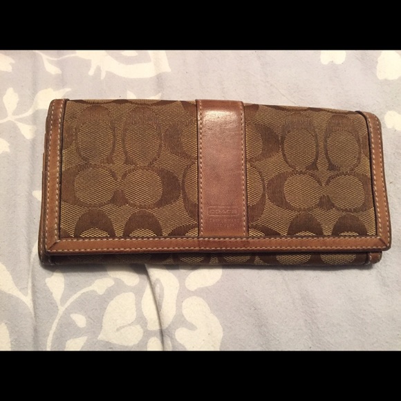 Coach Wallet - Picture 1 of 3