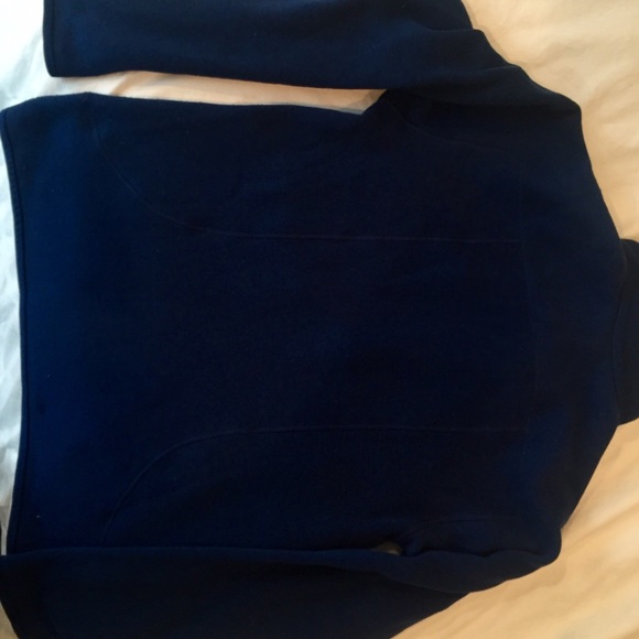 *Sold* Patagonia Quarter Zip Pullover - Picture 4 of 4