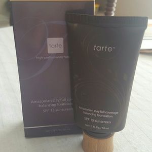 NIB Tarte Amazonian Clay Full Coverage in light