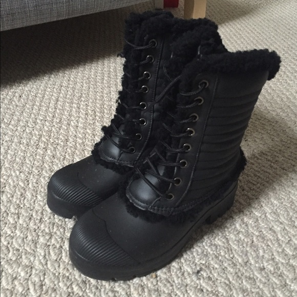 Waterproof Hunter Shearling Pac Boots, sz 6 – NEW! - Picture 4 of 5