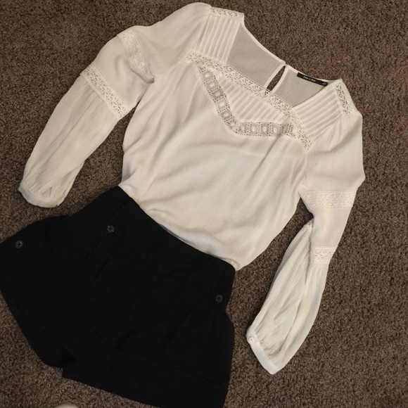 Doe & Rae Tops - Adorable shirt