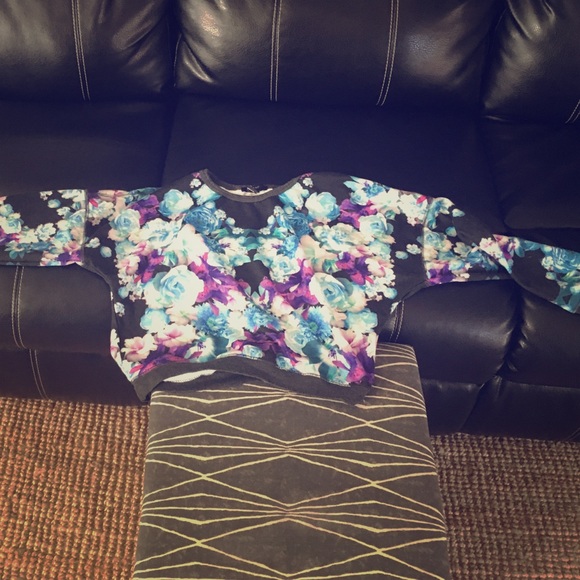 Crop sweater