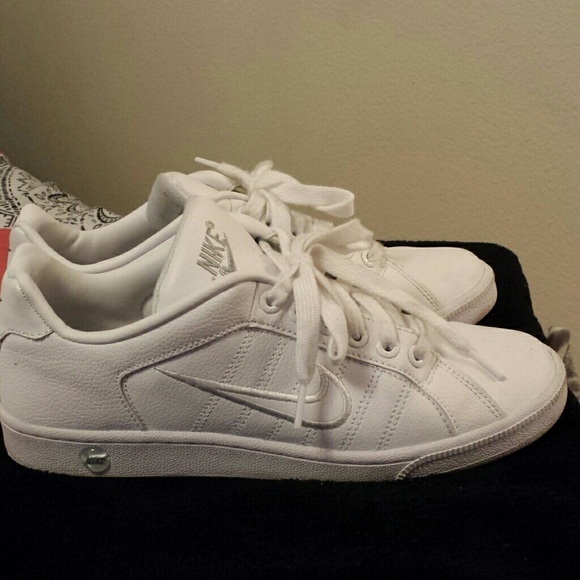 Great condition nike sneakers