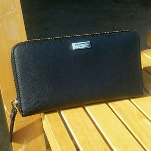 ❌sold❌❤Kate spade Neda wallet (newbury lane)