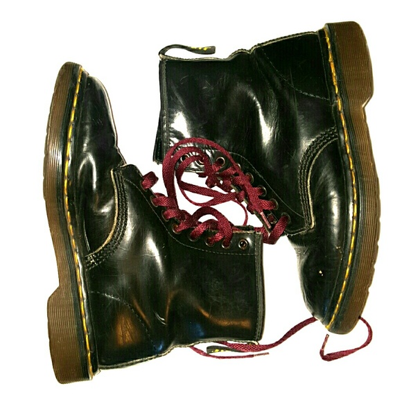 {{Vintage Dr. Martens  //M sz 6 //W sz 8}}