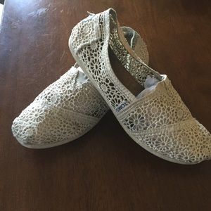 TOMS CROCHET shoes