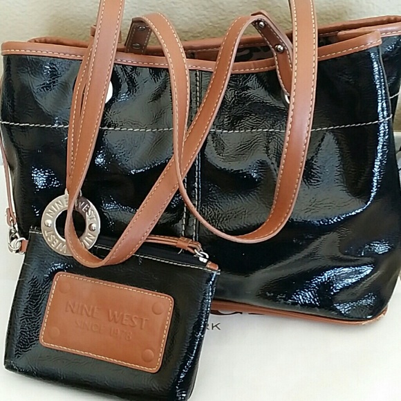 SOLD! Nine West Purse & Wallet