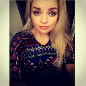 Meet your Posher, Macy