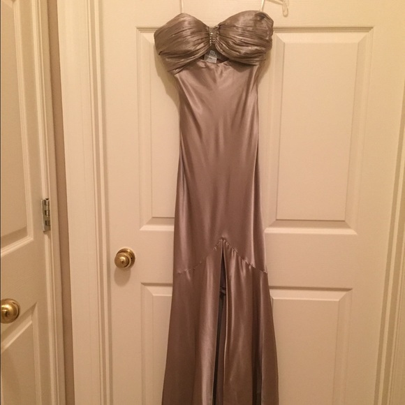 Prom/formal dress - Picture 1 of 3