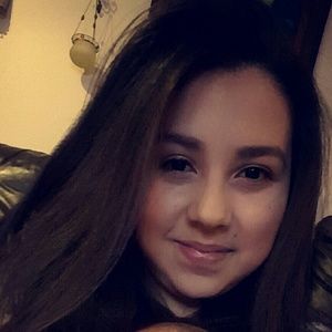 Meet your Posher, Paola