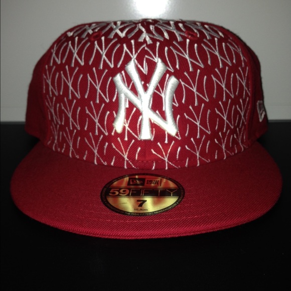 New Era 59 Fifty fitted hat.