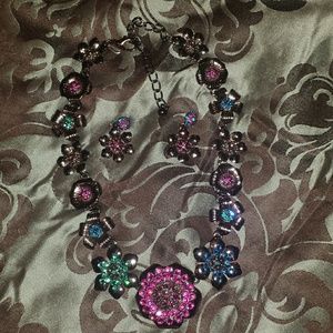 Chico's Necklace and earring set