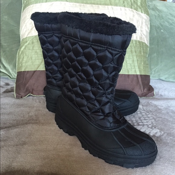 🚫SOLD🚫Cute waterproof snow / rain boots sz 9