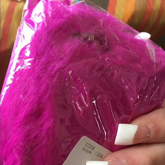 Fuzzy iPhone 5 case - Picture 3 of 3