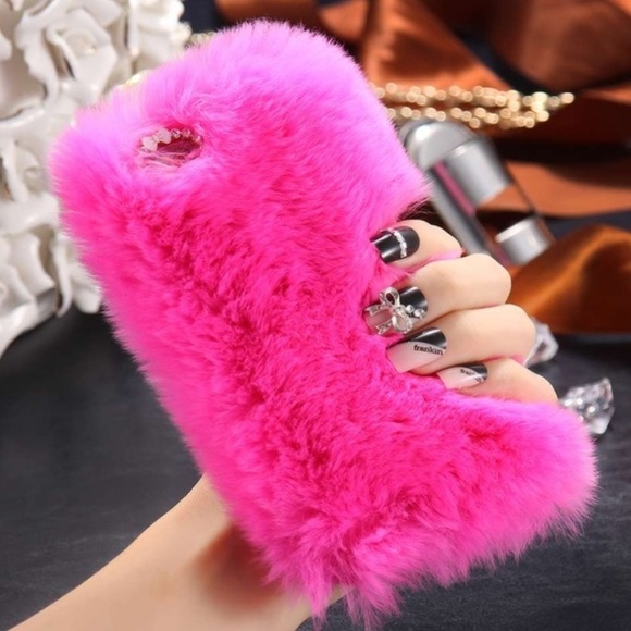 Fuzzy iPhone 5 case - Picture 1 of 3