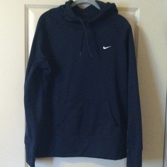 Nike Therma-Fit Hoodie. Size L
