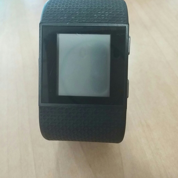FitBit Surge - Picture 3 of 3