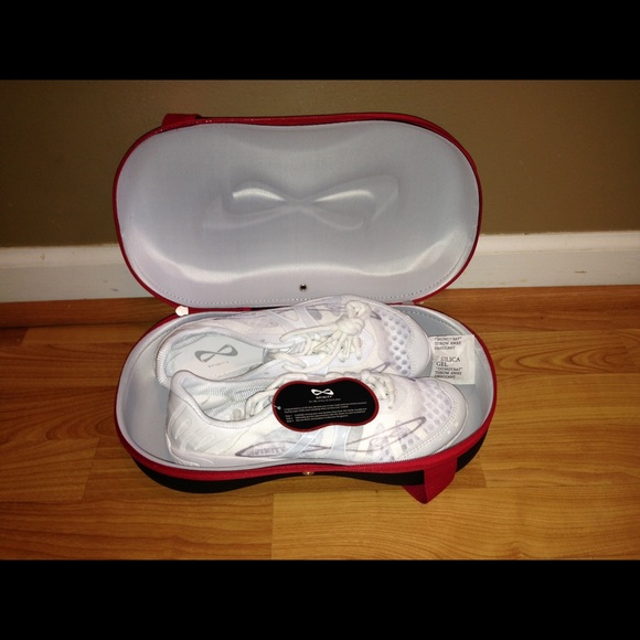 Nfinity Vengeance Cheer Shoes