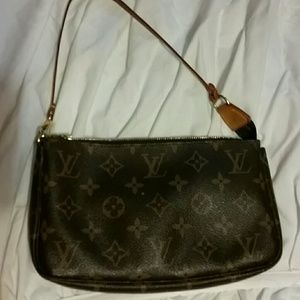 Louis Vuitton clutch