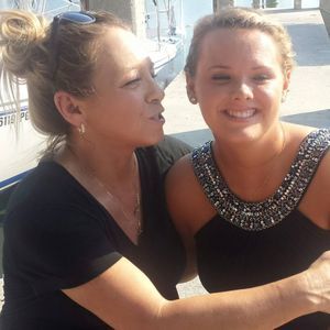 Meet your Posher, Sissie