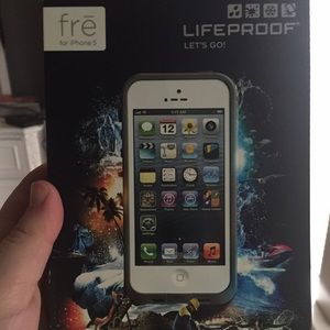 LifeProof case for IPhone 5/5s