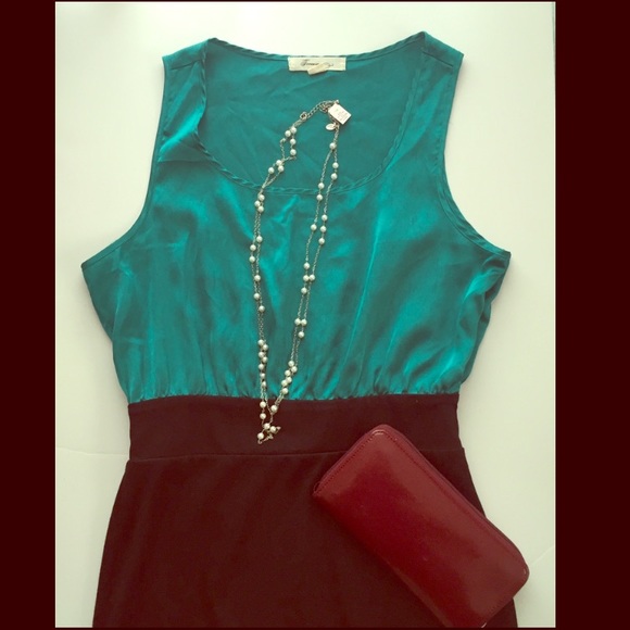 Forever 21 Dresses & Skirts - 🏡📦MOVING SALE❗️XXI Two-Toned Satin Bandage Dress