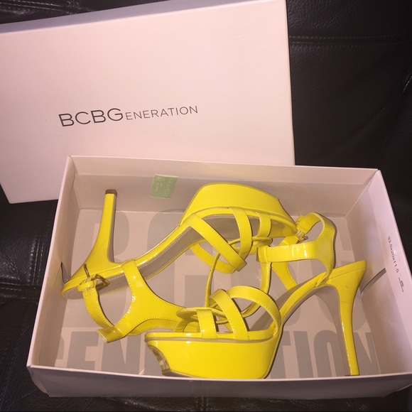 BCBGeneration Preize heels in patent leather
