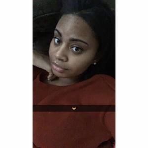 Meet your Posher, Shakia