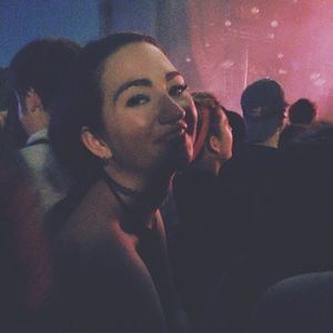 Meet your Posher, Phoebe