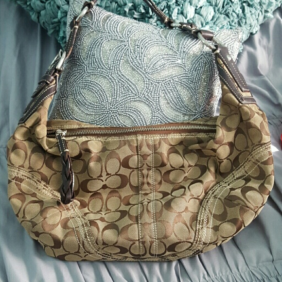 Coach vintage (early 2000s) tan canvas hobo bag - Picture 1 of 4
