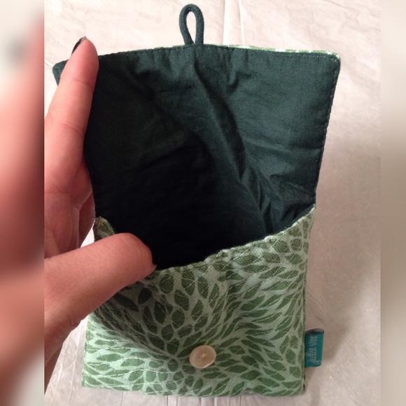 Cute squared fabric pouch - Picture 2 of 4