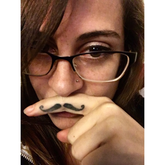 Meet Your Posher - Picture 4 of 4