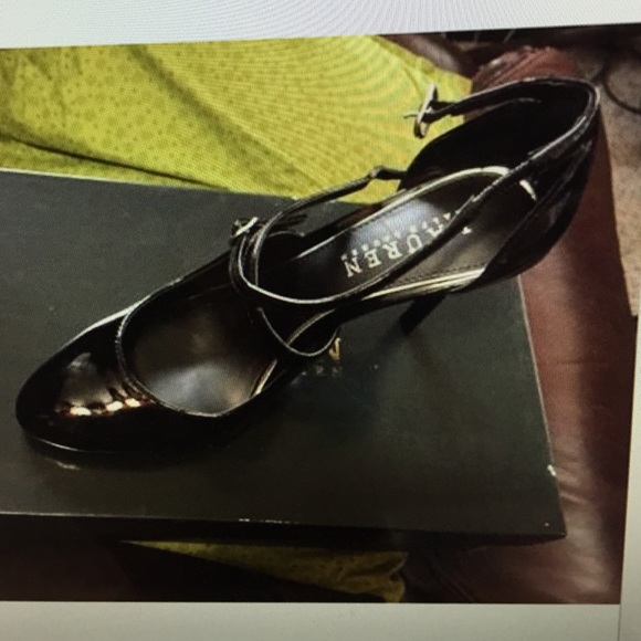 Ralph Lauren black patent Raquel 6.5